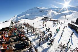 Mount Hutt ski resort in New Zealand