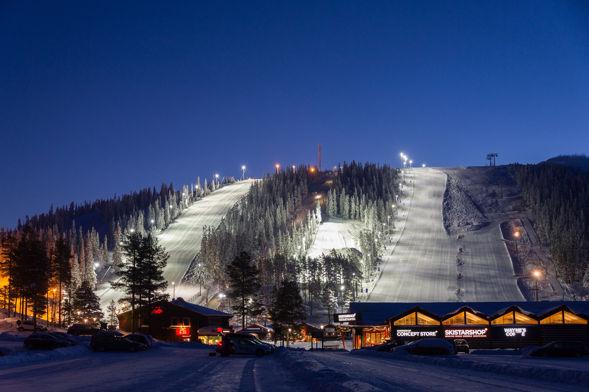 Tandådalen-Hundfjället ski resort in Sälen, Dalarna, Sweden - panoramic view of ski slopes and mountain facilities