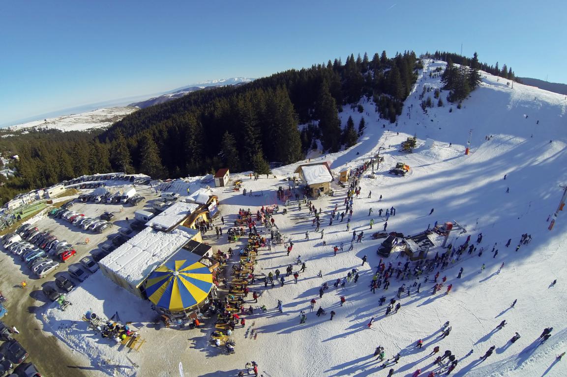 Arena Platoș ski resort in Sibiu, Romania - panoramic view of ski slopes and mountain facilities