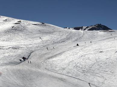 Primeros Pinos ski resort in Neuquén, Argentina - panoramic view of ski slopes and mountain facilities