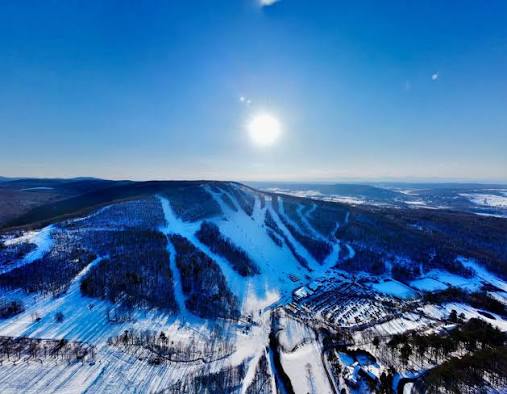 Catamount ski resort in Hillsdale, New York, USA - panoramic view of ski slopes and mountain facilities