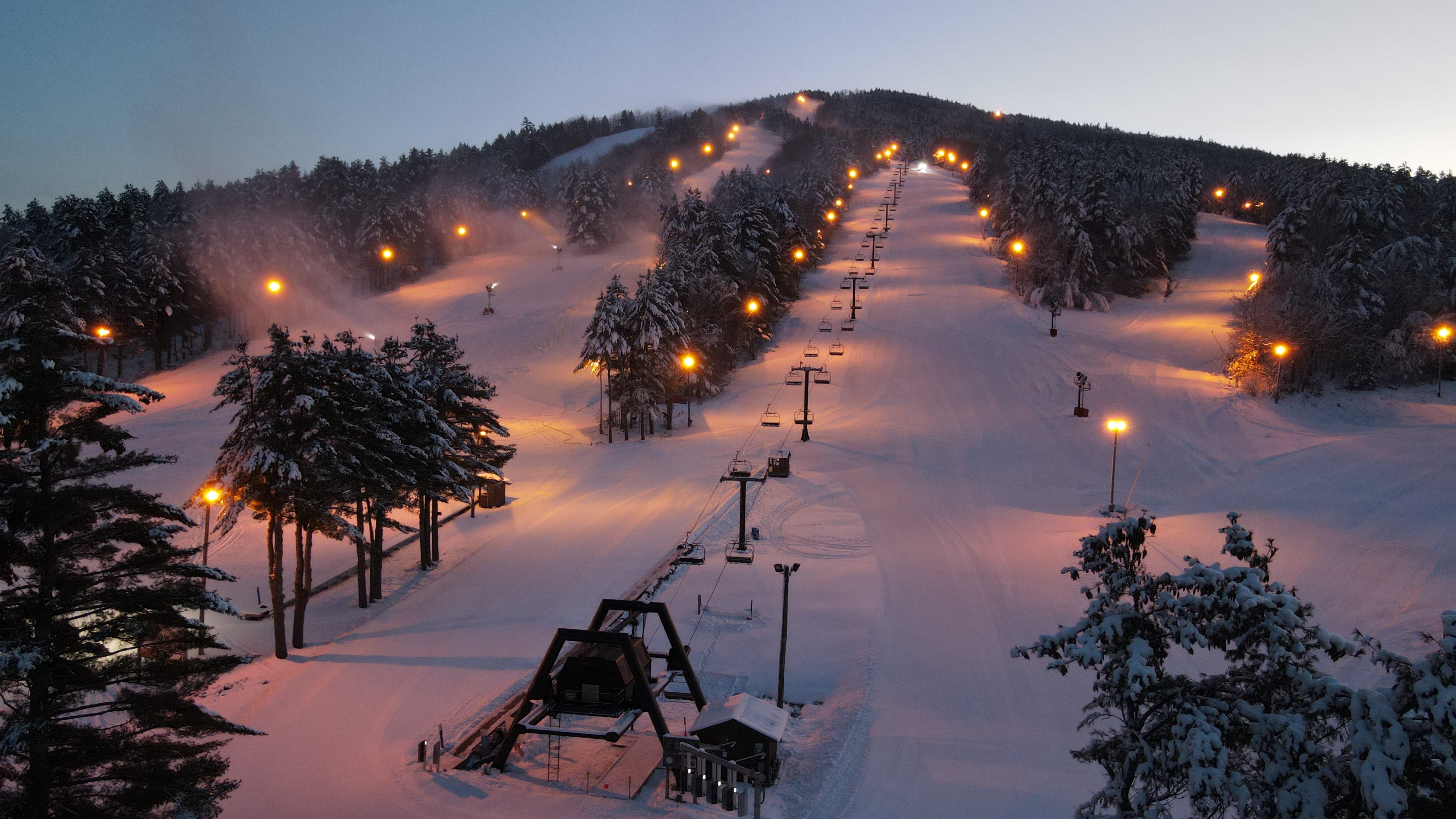Pleasant Mountain ski resort in USA