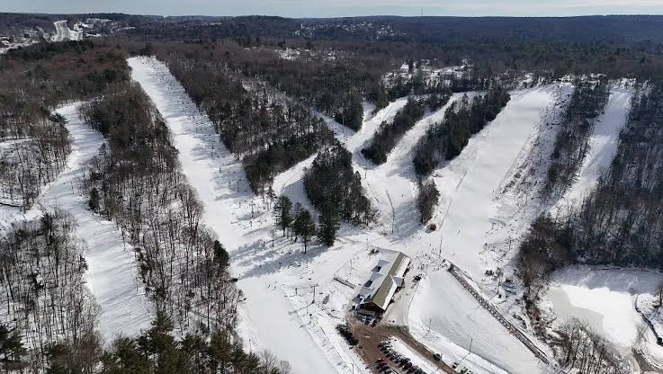 Holiday Mountain Resort ski resort in Manitoba, Canada - panoramic view of ski slopes and mountain facilities